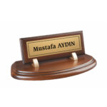 Koyu Kahve Yarımay Ahşap Masa İsimliği