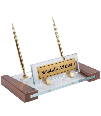 Ahşap Detaylı Kristal Set Masa İsimliği