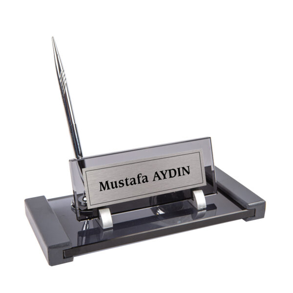 Ahşap Detaylı Saatli Füme Kristal Masa İsimliği